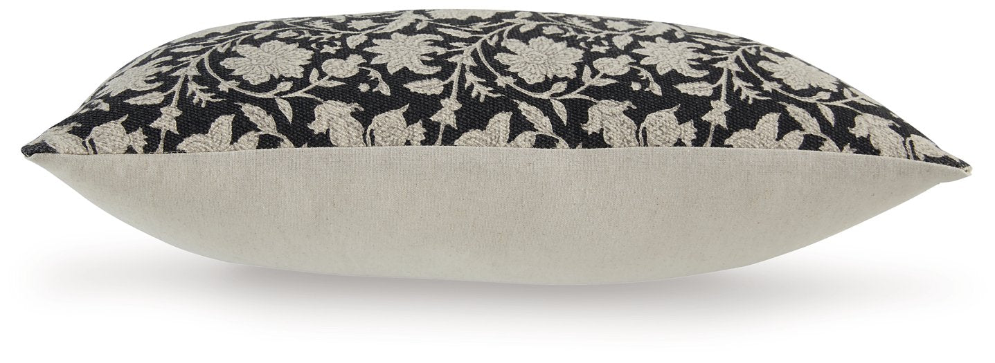 Alanderson Pillow (Set of 4)